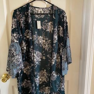 Maurices floral Kimono